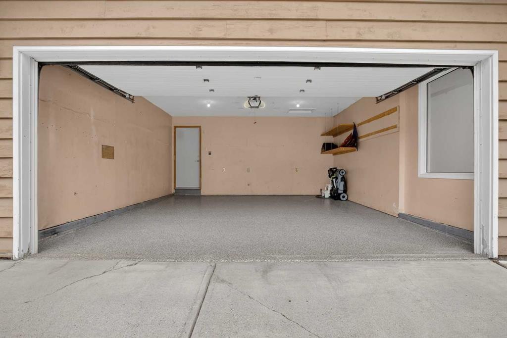 19 Deercrest Way Se, Calgary, AB