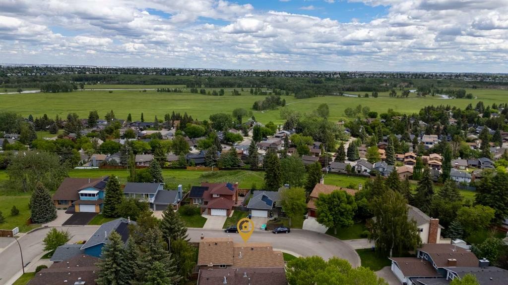 19 Deercrest Way Se, Calgary, AB