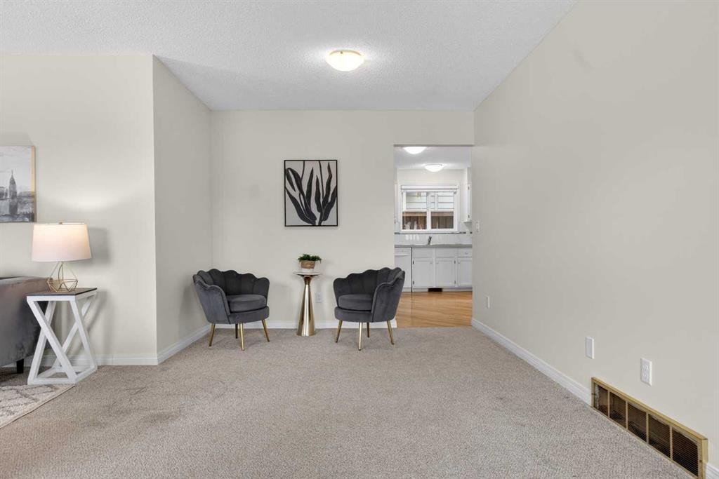 19 Deercrest Way Se, Calgary, AB