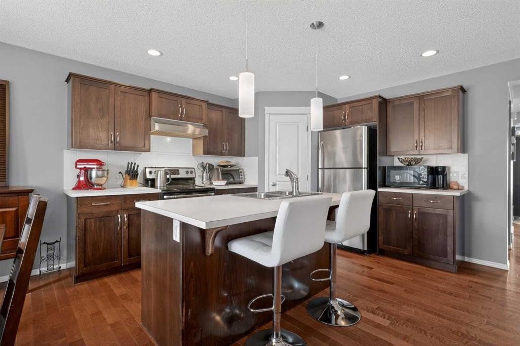 101 Elgin Meadows Manor Se, Calgary, AB