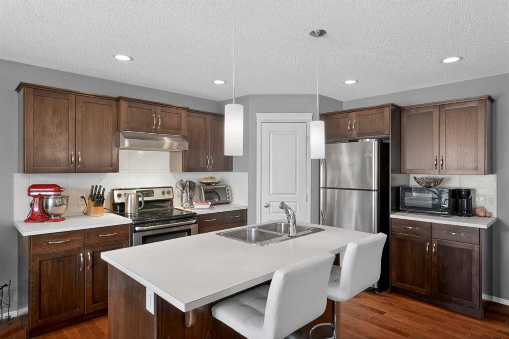 101 Elgin Meadows Manor Se, Calgary, AB