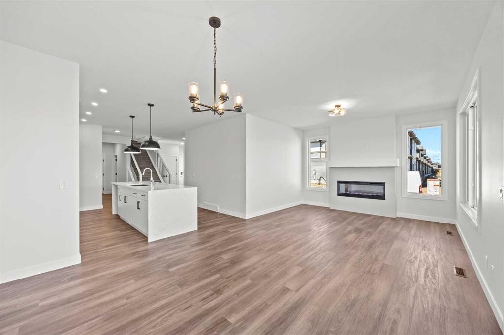 215 Sora Terrace Se, Calgary, AB