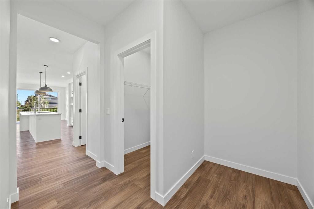 215 Sora Terrace Se, Calgary, AB