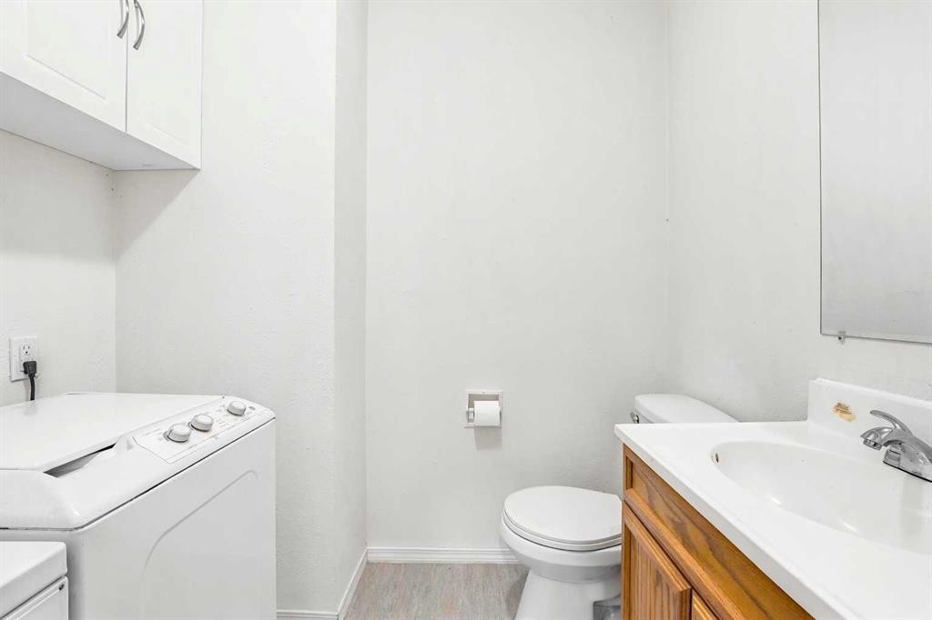 2108 23 Avenue Close, Bowden, AB