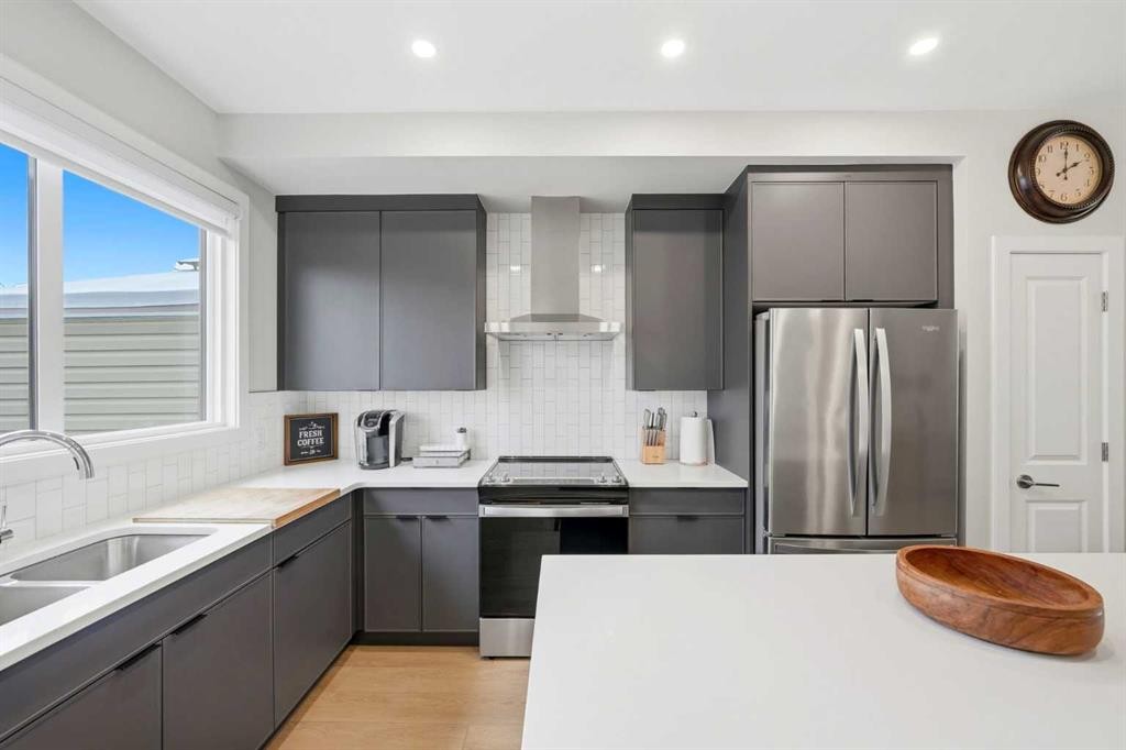 23 Wolf Creek Drive Se, Calgary, AB