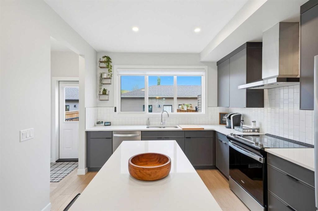 23 Wolf Creek Drive Se, Calgary, AB