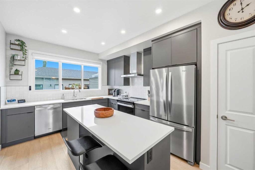 23 Wolf Creek Drive Se, Calgary, AB