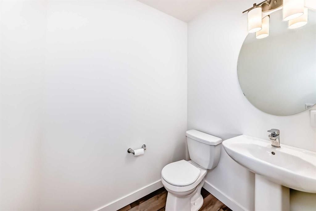 53 Spring Creek Common Sw, Calgary, AB