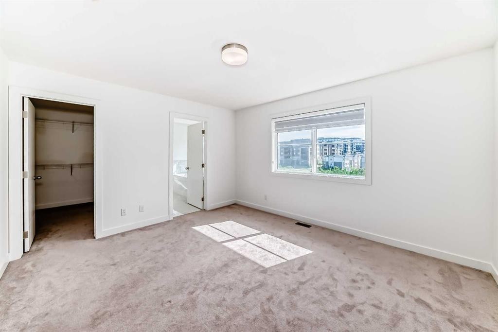 53 Spring Creek Common Sw, Calgary, AB