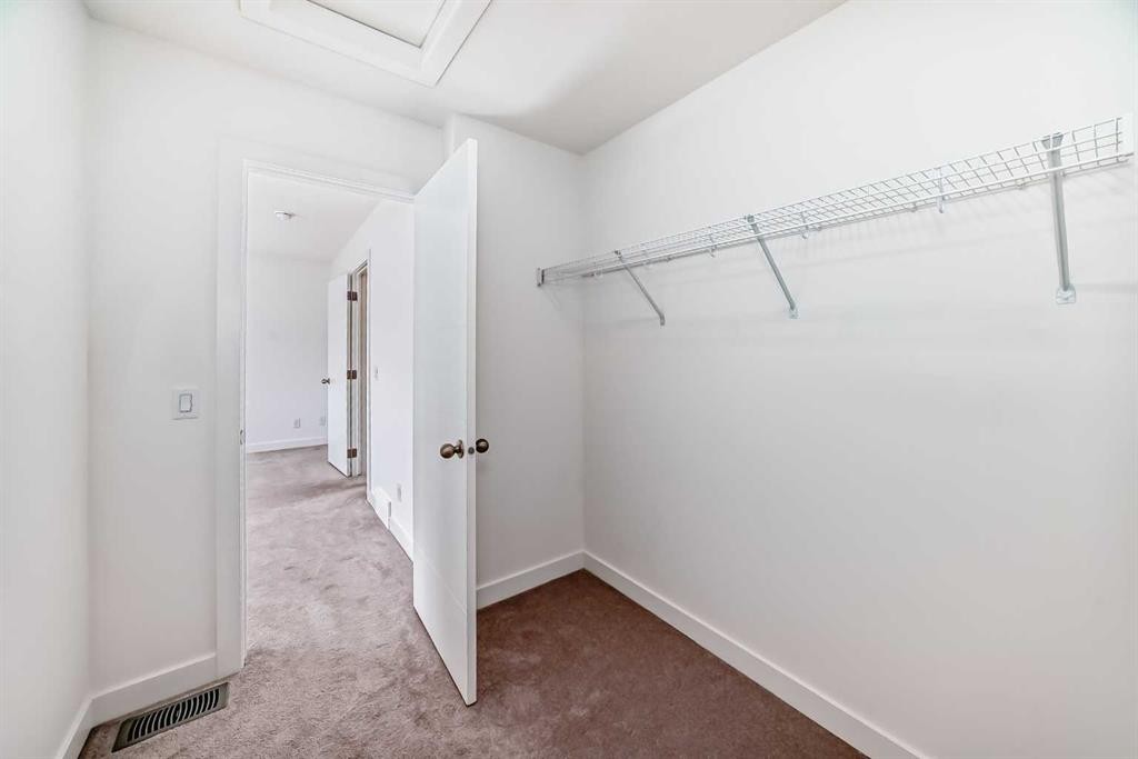 53 Spring Creek Common Sw, Calgary, AB