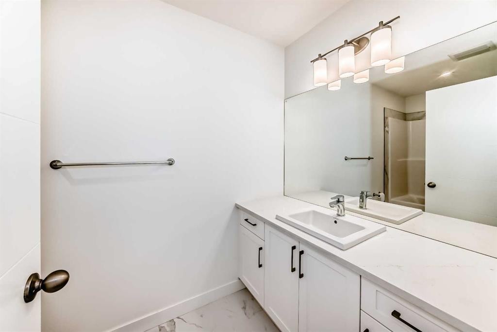 53 Spring Creek Common Sw, Calgary, AB