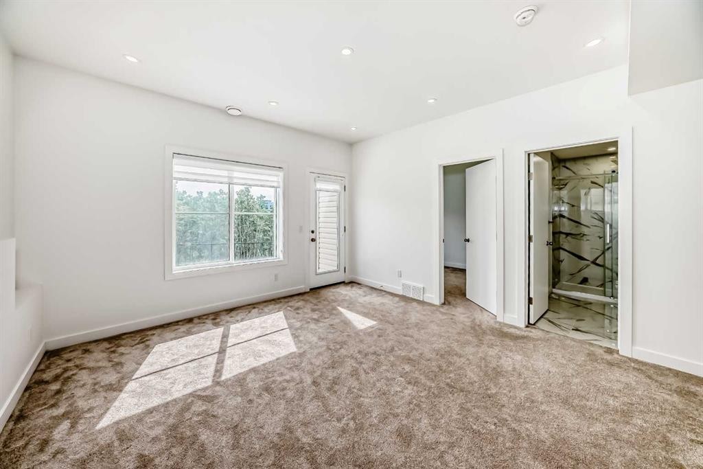 53 Spring Creek Common Sw, Calgary, AB