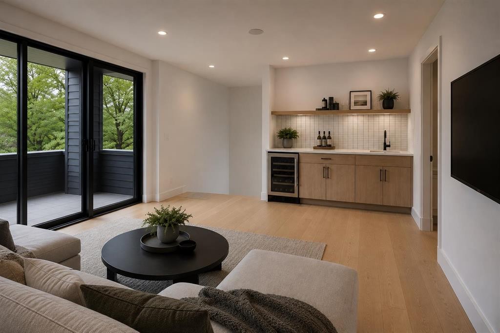2716 3 Avenue Nw, Calgary, AB
