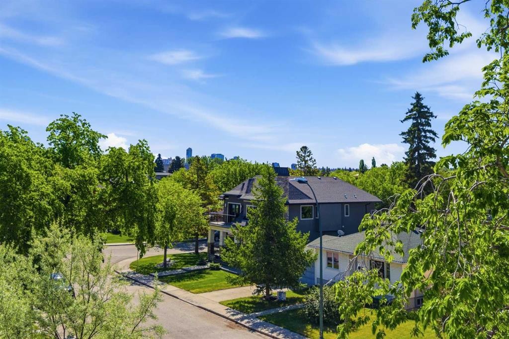 2716 3 Avenue Nw, Calgary, AB