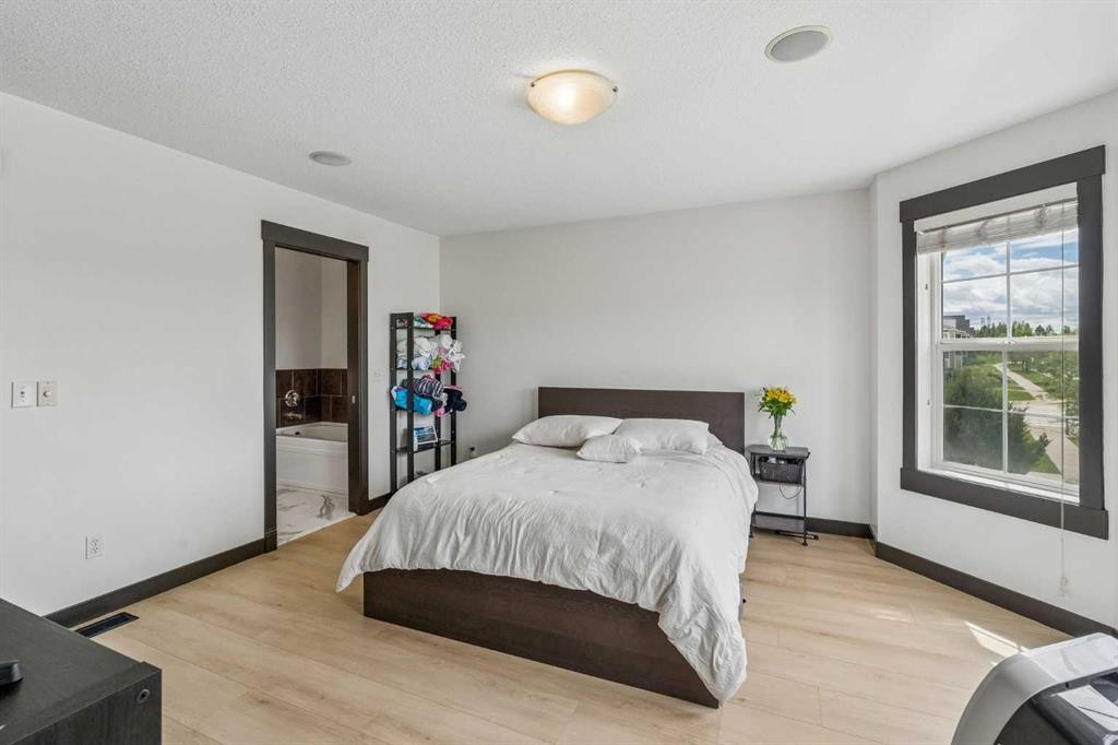 183 Rainbow Falls Drive, Chestermere, AB