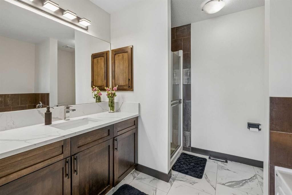 183 Rainbow Falls Drive, Chestermere, AB