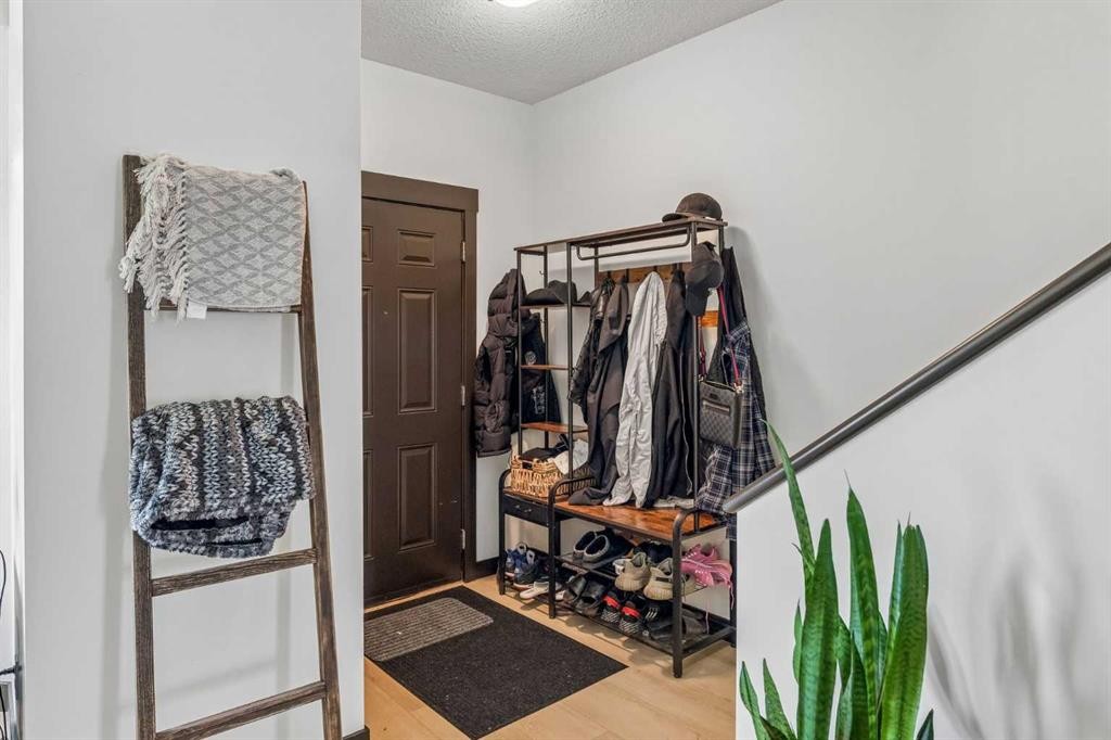 183 Rainbow Falls Drive, Chestermere, AB