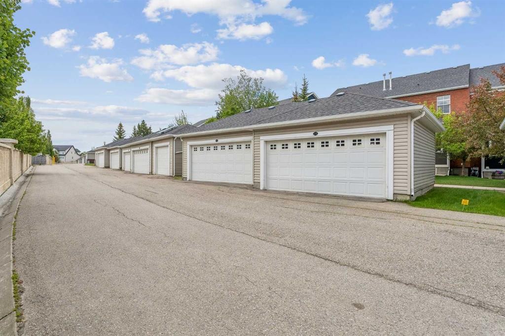183 Rainbow Falls Drive, Chestermere, AB