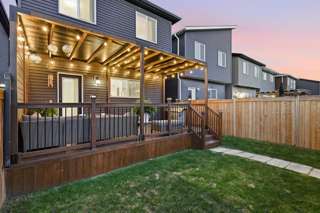 292 Wolf Creek Manor Se, Calgary, AB