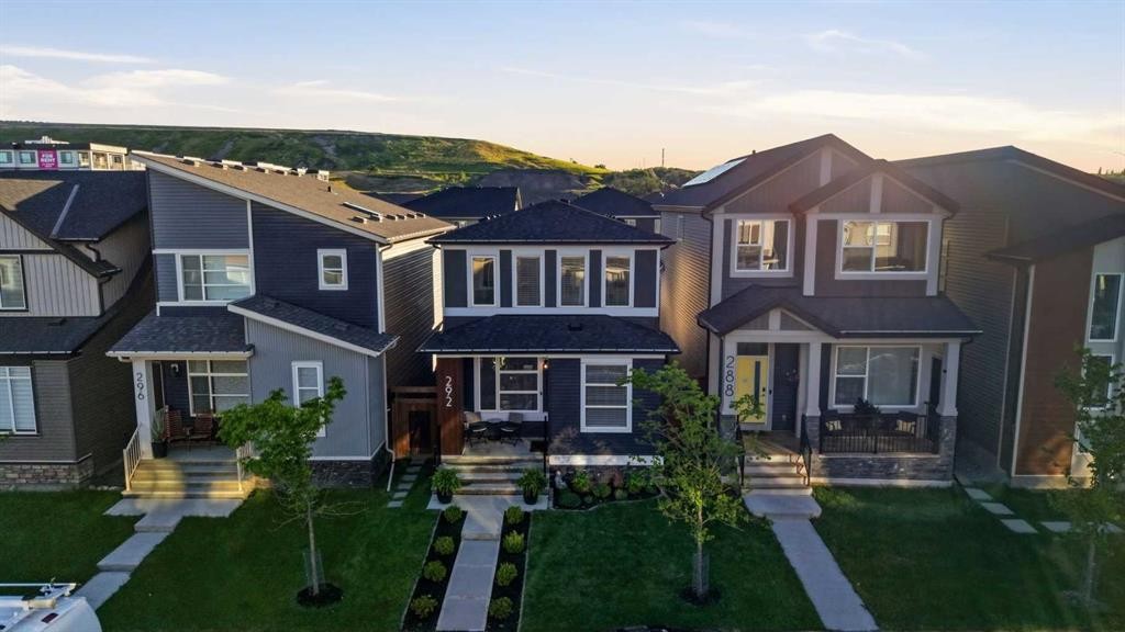 292 Wolf Creek Manor Se, Calgary, AB
