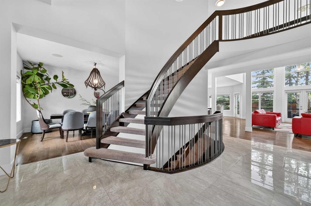 168 Posthill Drive Sw, Calgary, AB - Indoor Photo Showing Other Room