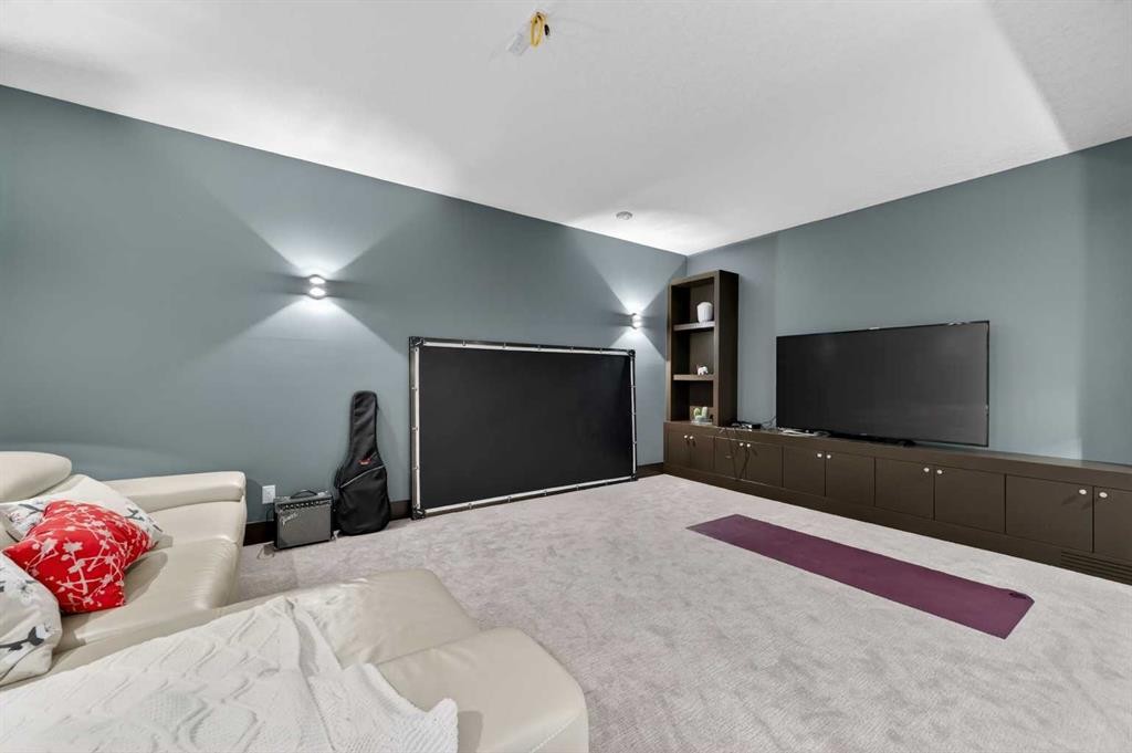 168 Posthill Drive Sw, Calgary, AB - Indoor
