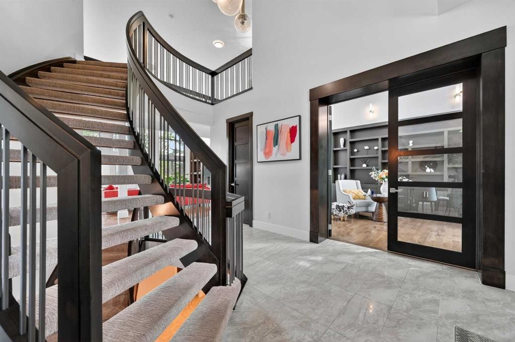 168 Posthill Drive Sw, Calgary, AB - Indoor Photo Showing Other Room