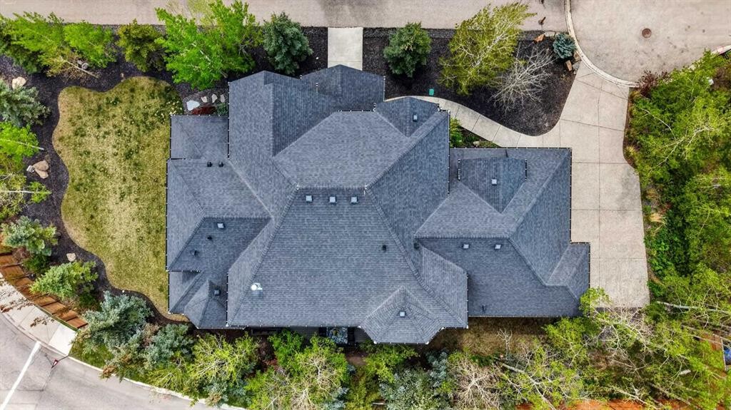 168 Posthill Drive Sw, Calgary, AB - Outdoor