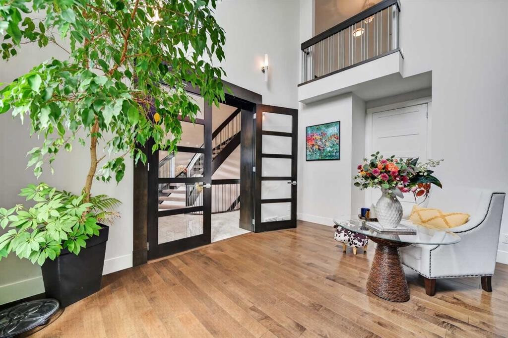 168 Posthill Drive Sw, Calgary, AB - Indoor Photo Showing Other Room