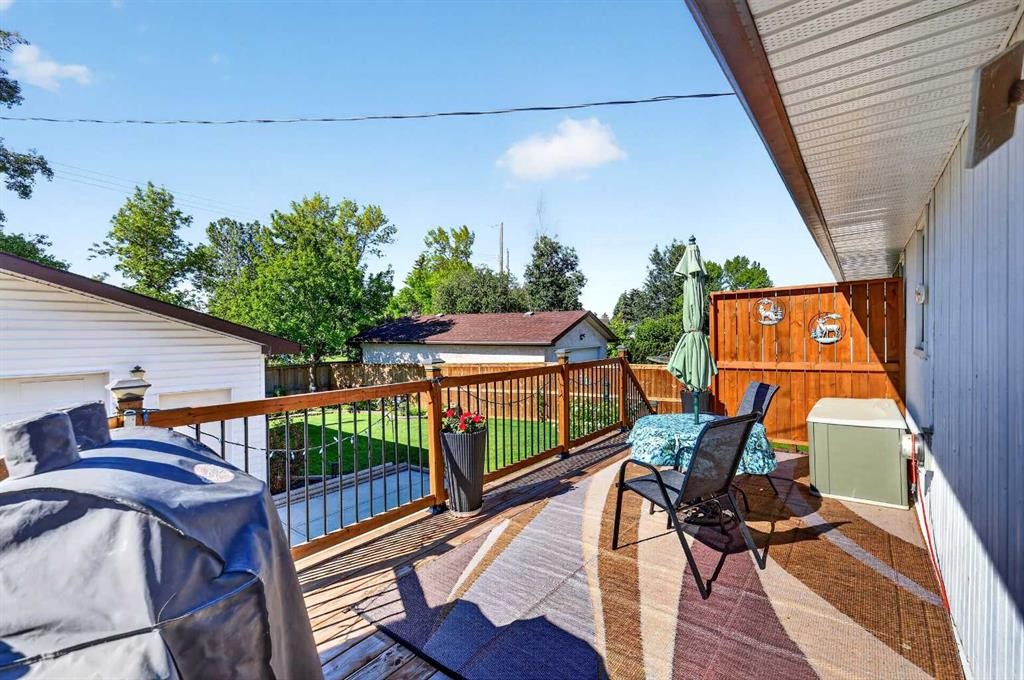 152 Maddock Way Ne, Calgary, AB