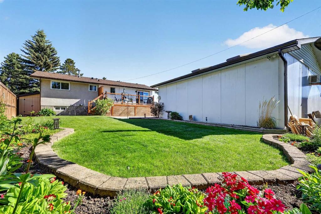 152 Maddock Way Ne, Calgary, AB