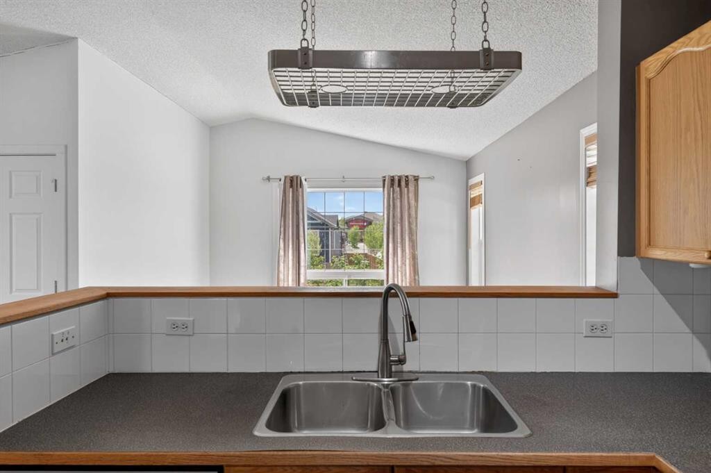 171 Saddlemont Crescent Ne, Calgary, AB