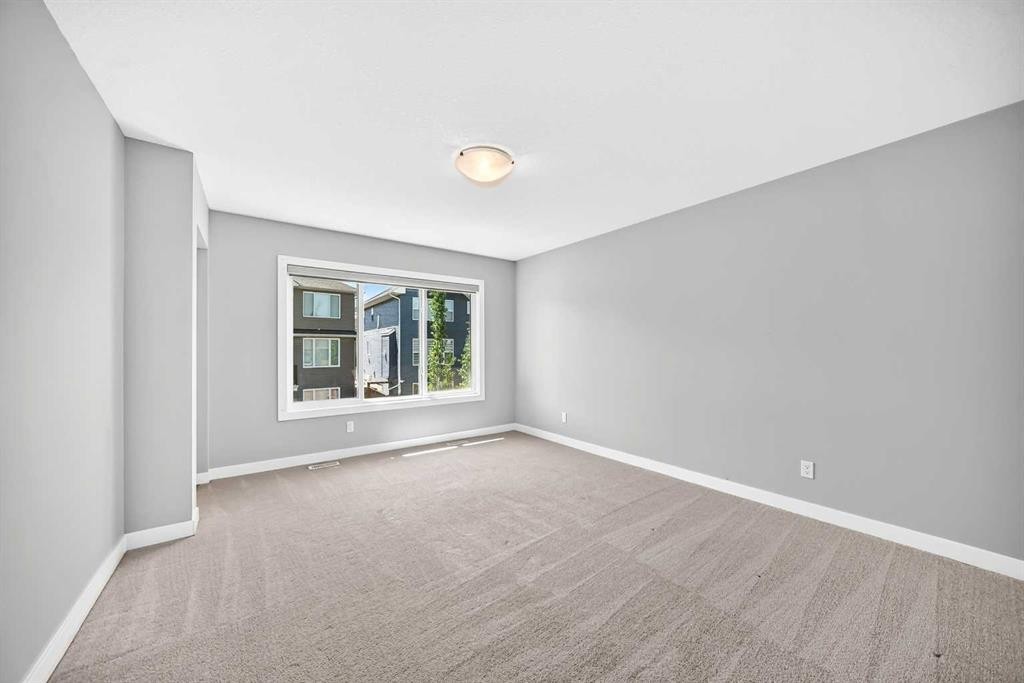 110 Crestbrook Way Sw, Calgary, AB