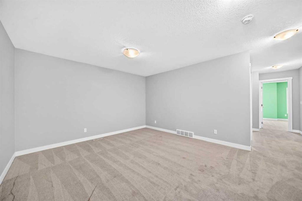 110 Crestbrook Way Sw, Calgary, AB