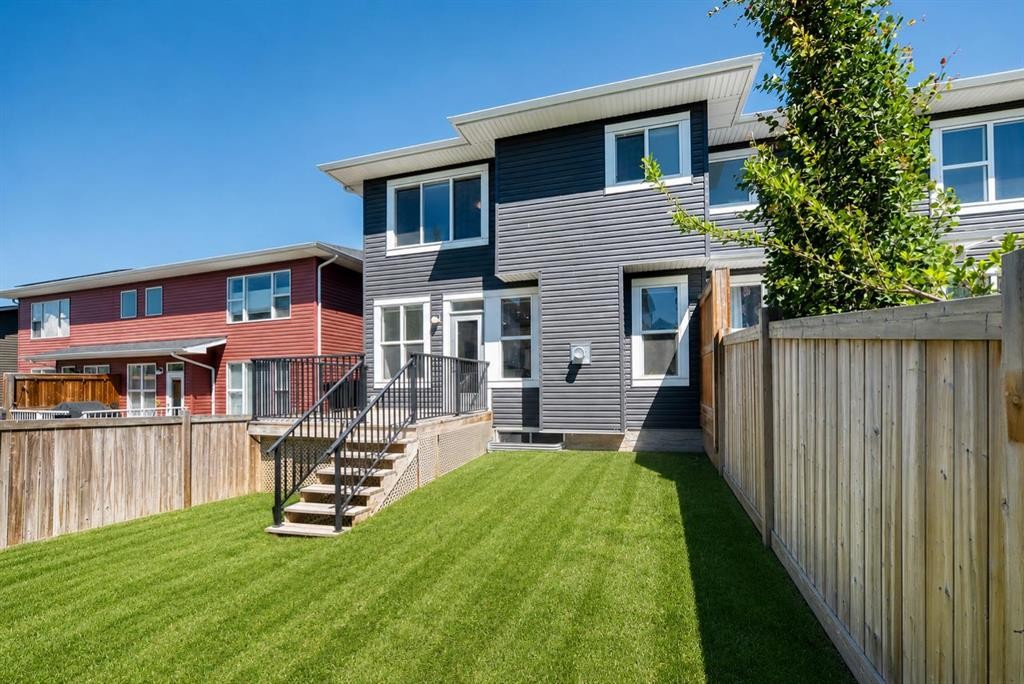 110 Crestbrook Way Sw, Calgary, AB