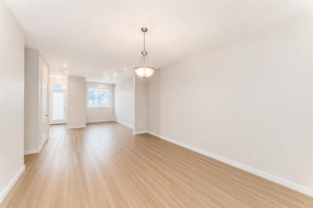 571 Seton Circle Se, Calgary, AB - Indoor Photo Showing Other Room