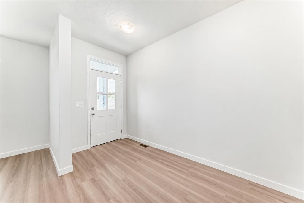571 Seton Circle Se, Calgary, AB - Indoor Photo Showing Other Room