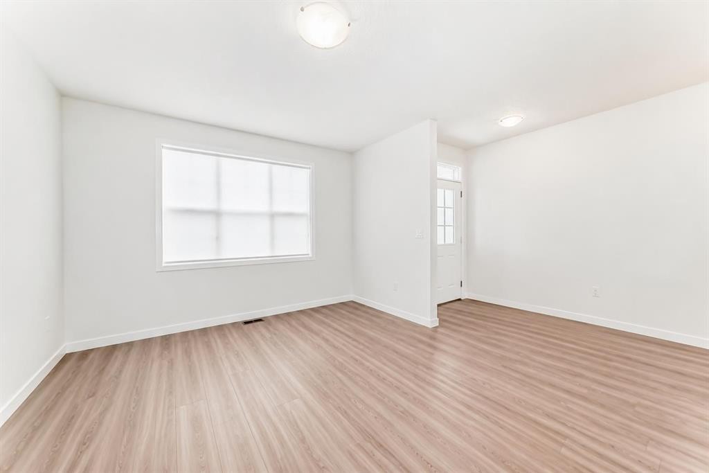571 Seton Circle Se, Calgary, AB - Indoor Photo Showing Other Room