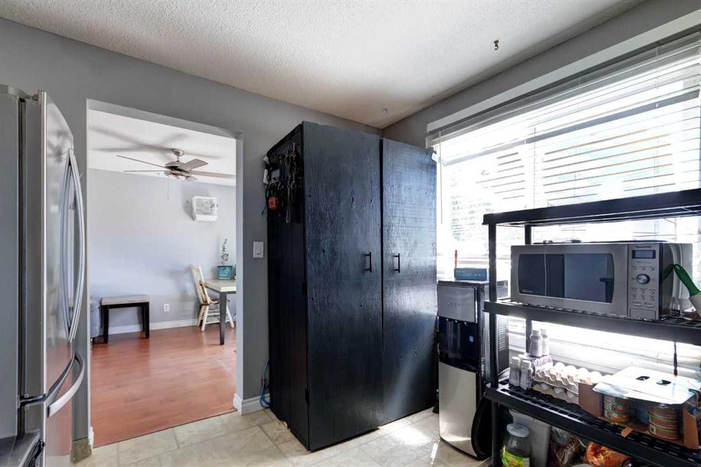 131 Dovertree Place Se, Calgary, AB