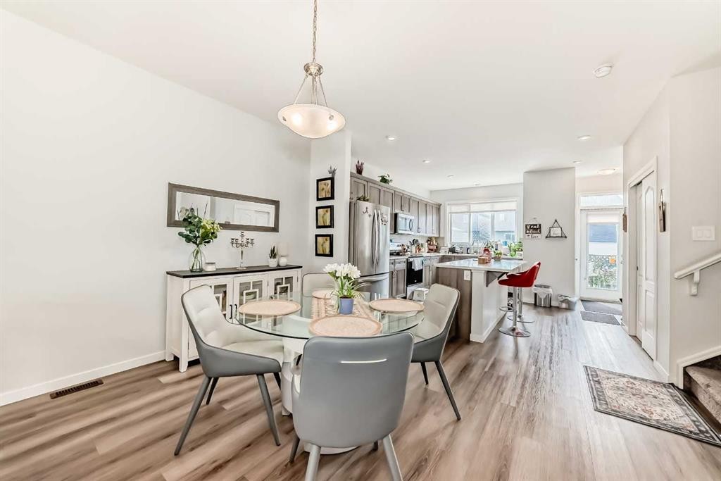 535 Seton Circle Se, Calgary, AB - Indoor Photo Showing Dining Room