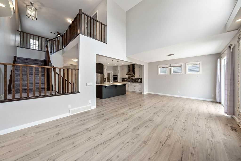435 Evansglen Drive Nw, Calgary, AB