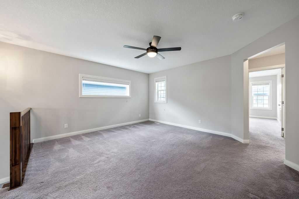 435 Evansglen Drive Nw, Calgary, AB