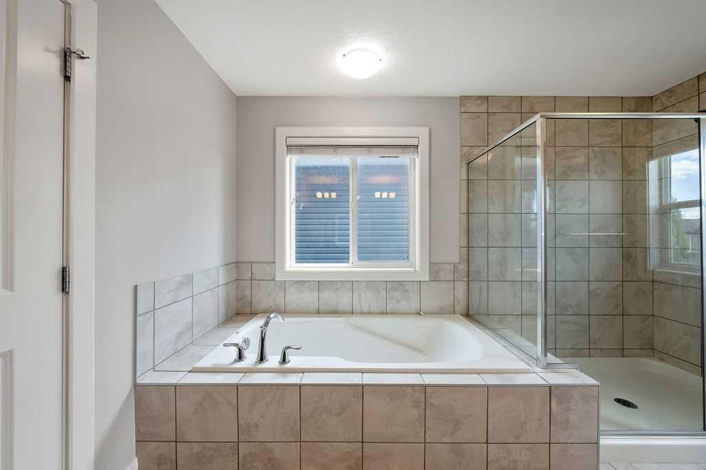 435 Evansglen Drive Nw, Calgary, AB