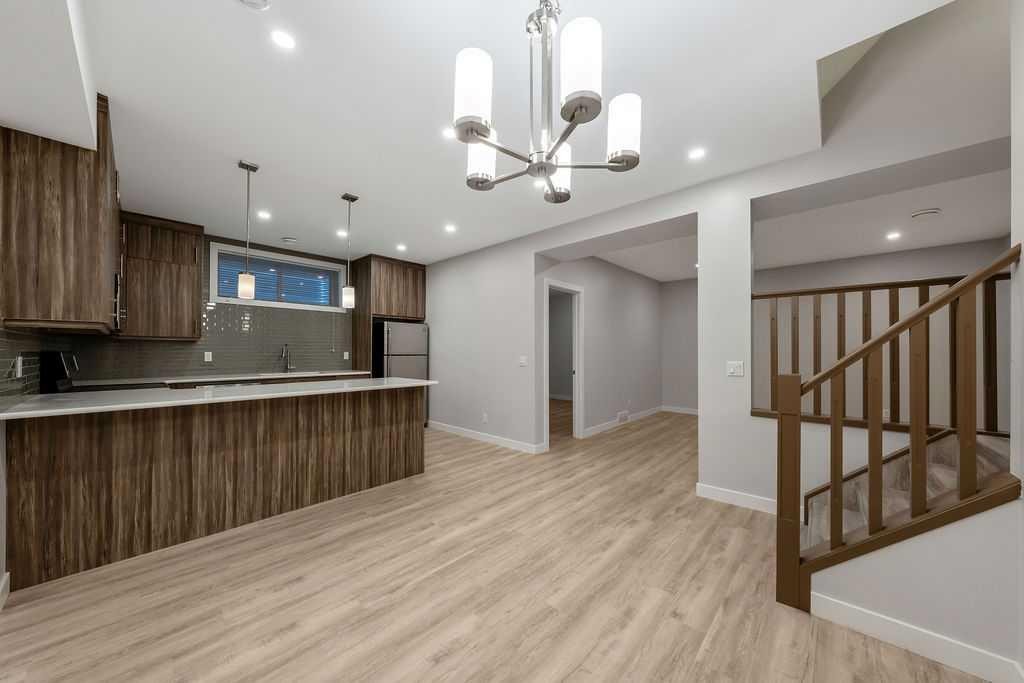 435 Evansglen Drive Nw, Calgary, AB