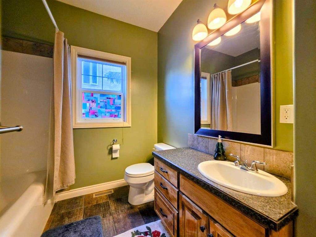1217 83 Street, Coleman, AB