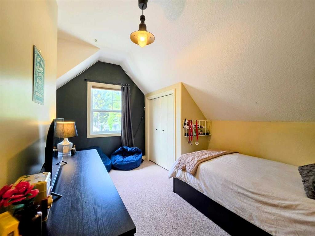 1217 83 Street, Coleman, AB