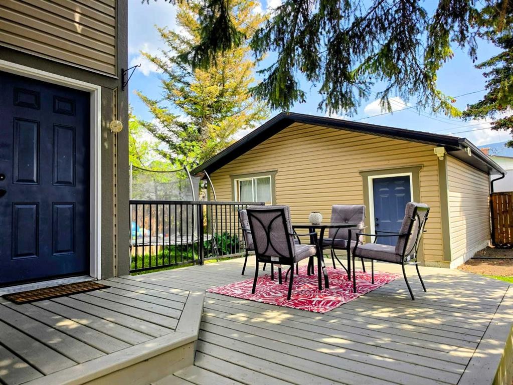 1217 83 Street, Coleman, AB