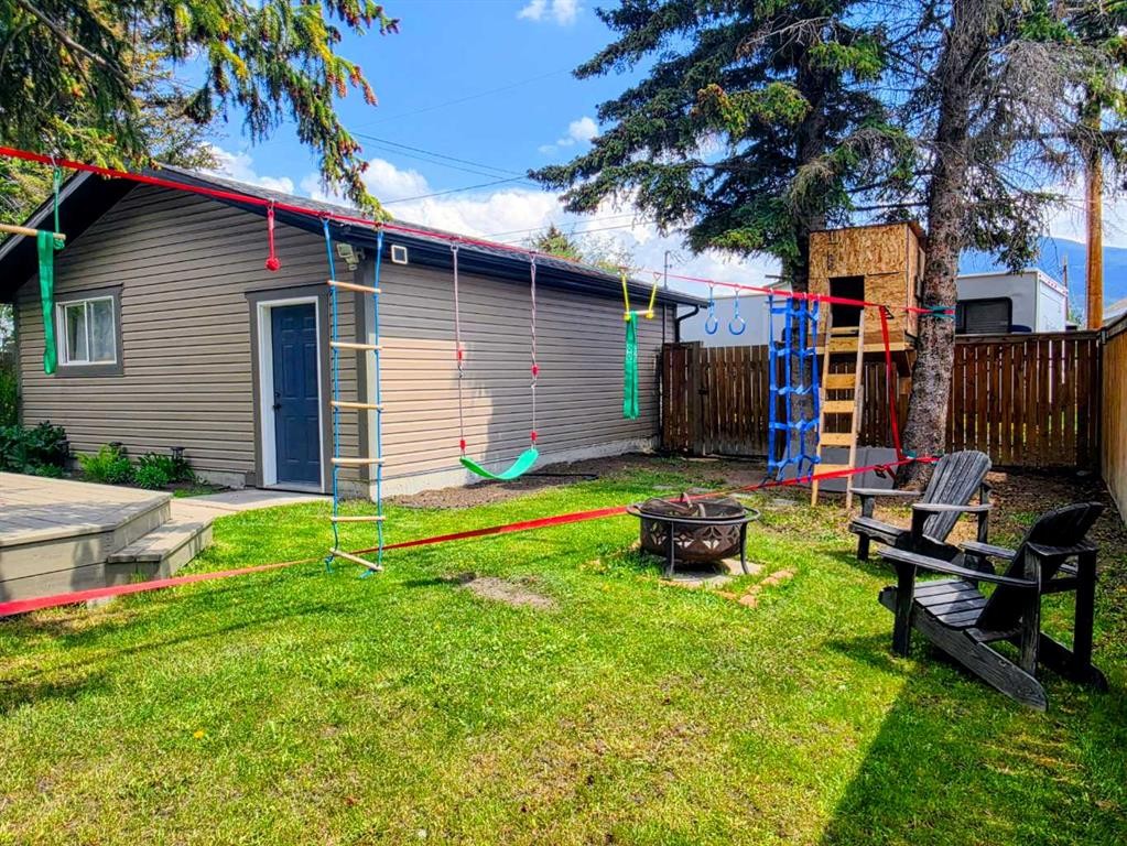 1217 83 Street, Coleman, AB