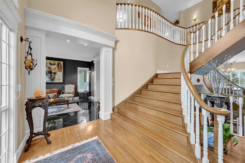 216 Evergreen Heath Sw, Calgary, AB - Indoor Photo Showing Other Room