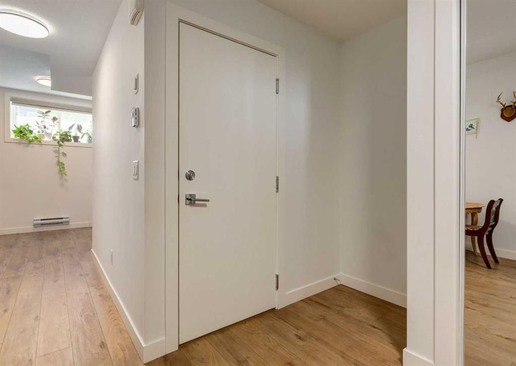 7386 202 Avenue Se, Calgary, AB - Indoor Photo Showing Other Room